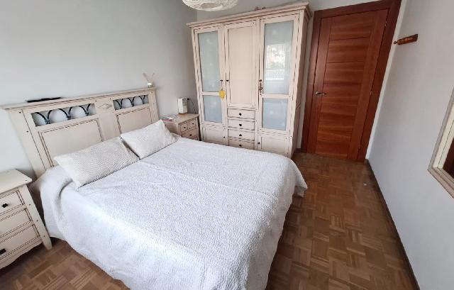 Imagen 7 Inmueble 300252 - Apartamento en venta en Mieres / Cerca del Liceo en pleno centro de Mieres