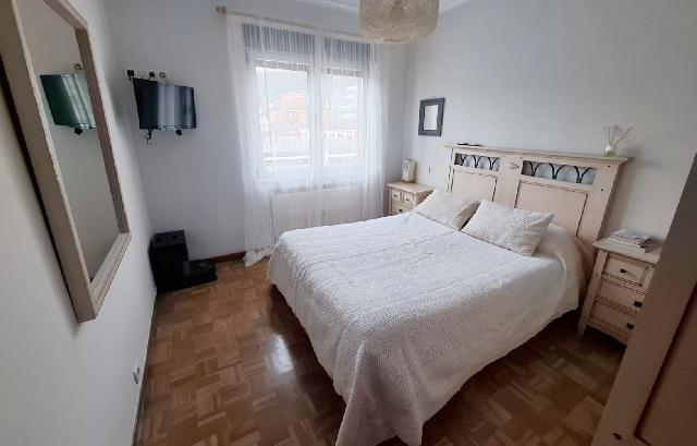 Imagen 4 Inmueble 300252 - Apartamento en venta en Mieres / Cerca del Liceo en pleno centro de Mieres