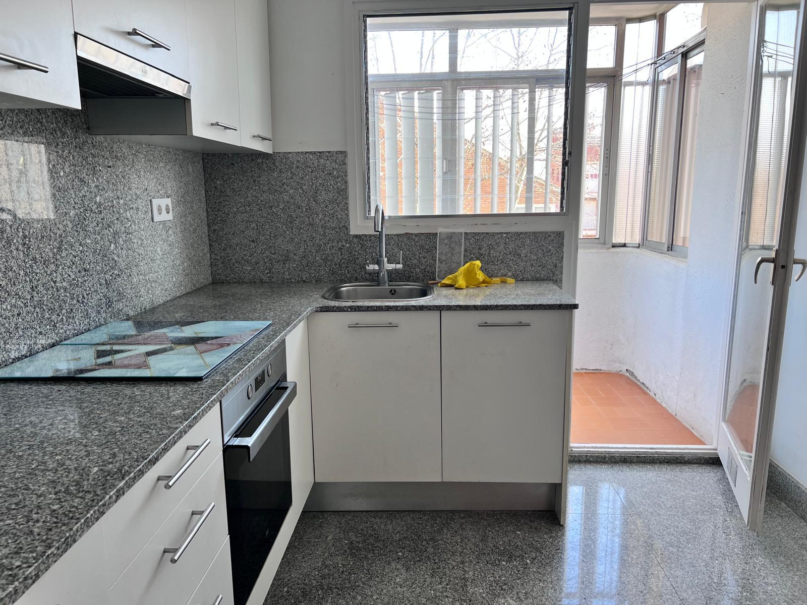 Imagen 5 Piso en venta en Castelldefels / Urbanizacion Montemar bajo 