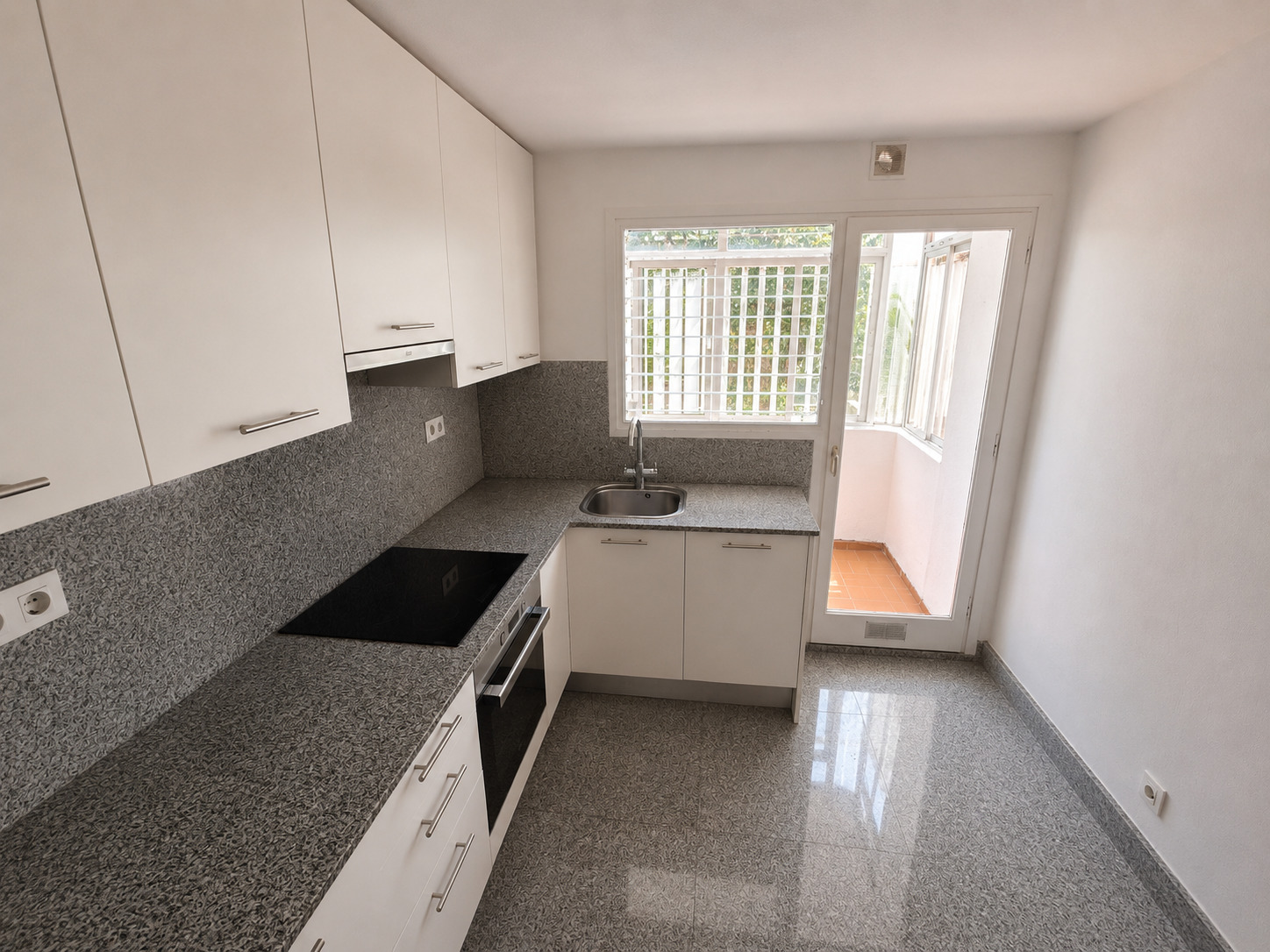 Imagen 14 Piso en venta en Castelldefels / Urbanizacion Montemar bajo 
