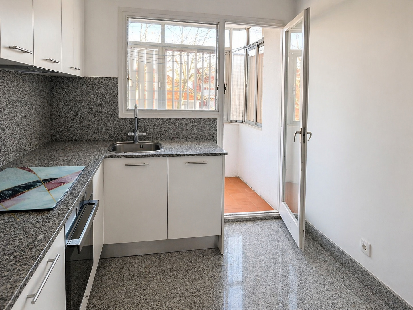 Imagen 16 Piso en venta en Castelldefels / Urbanizacion Montemar bajo 