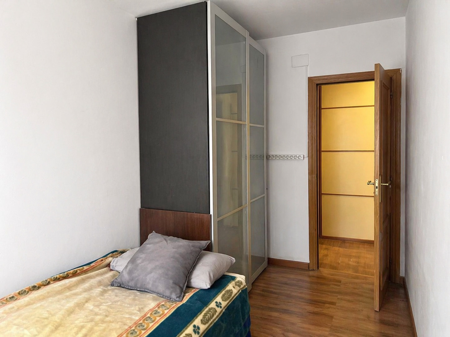 Imagen 8 Planta Baja en venta en Sant Joan Despí / Carrer Major - Colegio St Patricks  