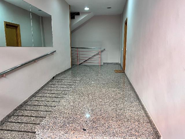 Imagen 12 Inmueble 300382 - Planta Baja en venta en Sant Joan Despí / Carrer Major - Colegio St Patricks  