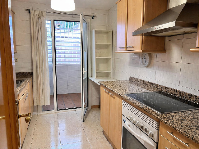 Imagen 2 Inmueble 300382 - Piso en venta en Sant Joan Despí / Carrer Major - Colegio St Patricks  