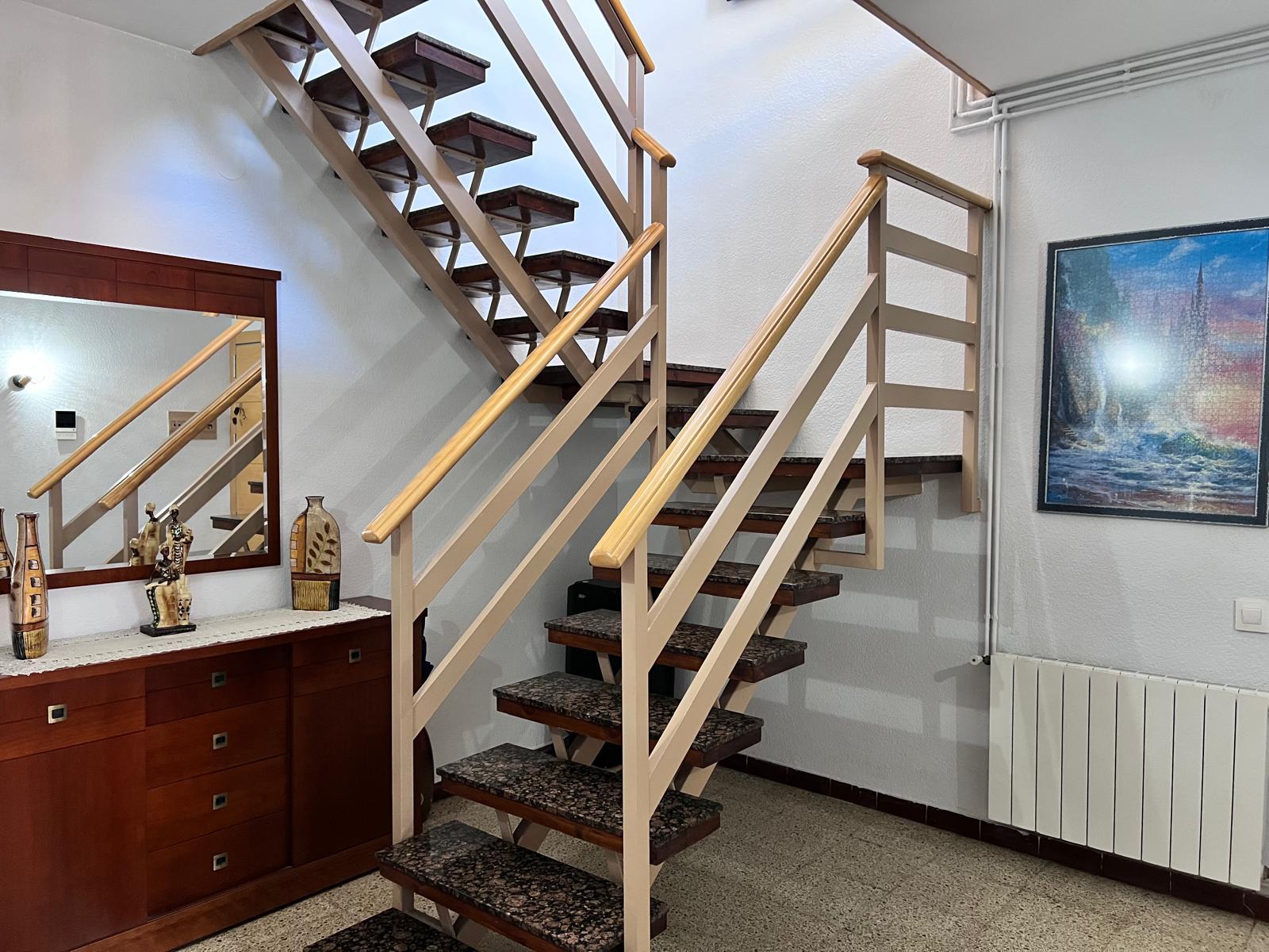 Imagen 22 Piso en venta en Prat De Llobregat El / Duplex  en el centro del Prat con 5 habitaciones 