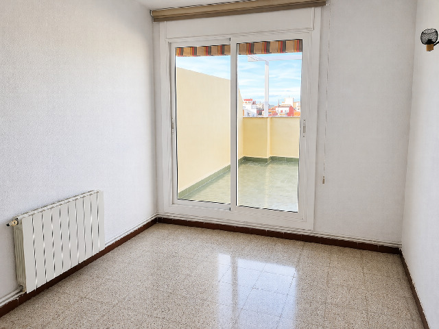 Imagen 25 Inmueble 300609 - Piso en venta en Prat De Llobregat (El) / Duplex  en el centro del Prat con 5 habitaciones 