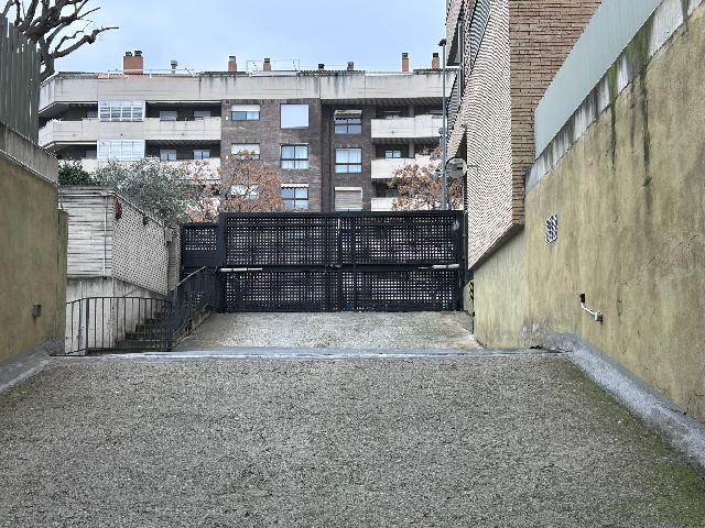 Imagen 3 Inmueble 300902 - Parking Coche en venta en Sant Joan Despí / Eixample-Rambla Josep Maria Jujol