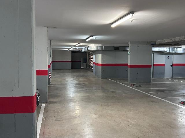 Imagen 4 Inmueble 300902 - Parking Coche en venta en Sant Joan Despí / Eixample-Rambla Josep Maria Jujol