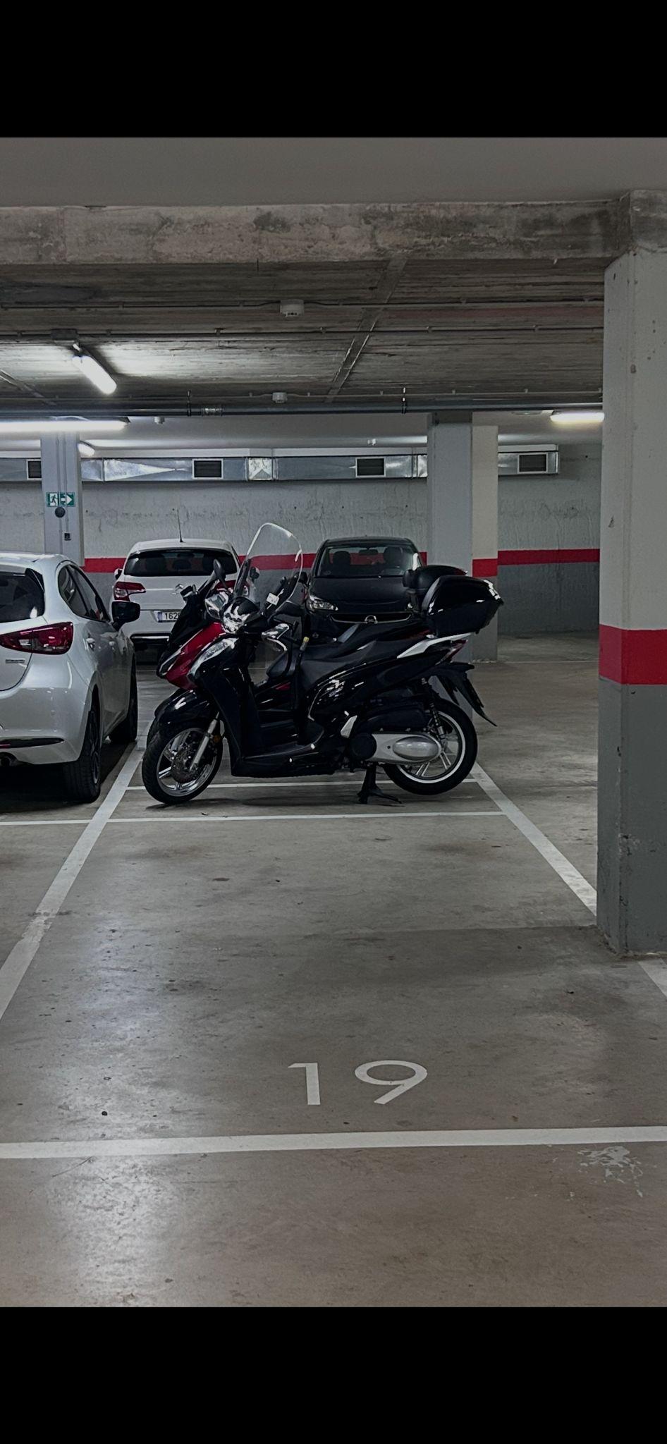 Imagen 1 Parking Coche en venta en Sant Joan Despí / Eixample-Rambla Josep Maria Jujol