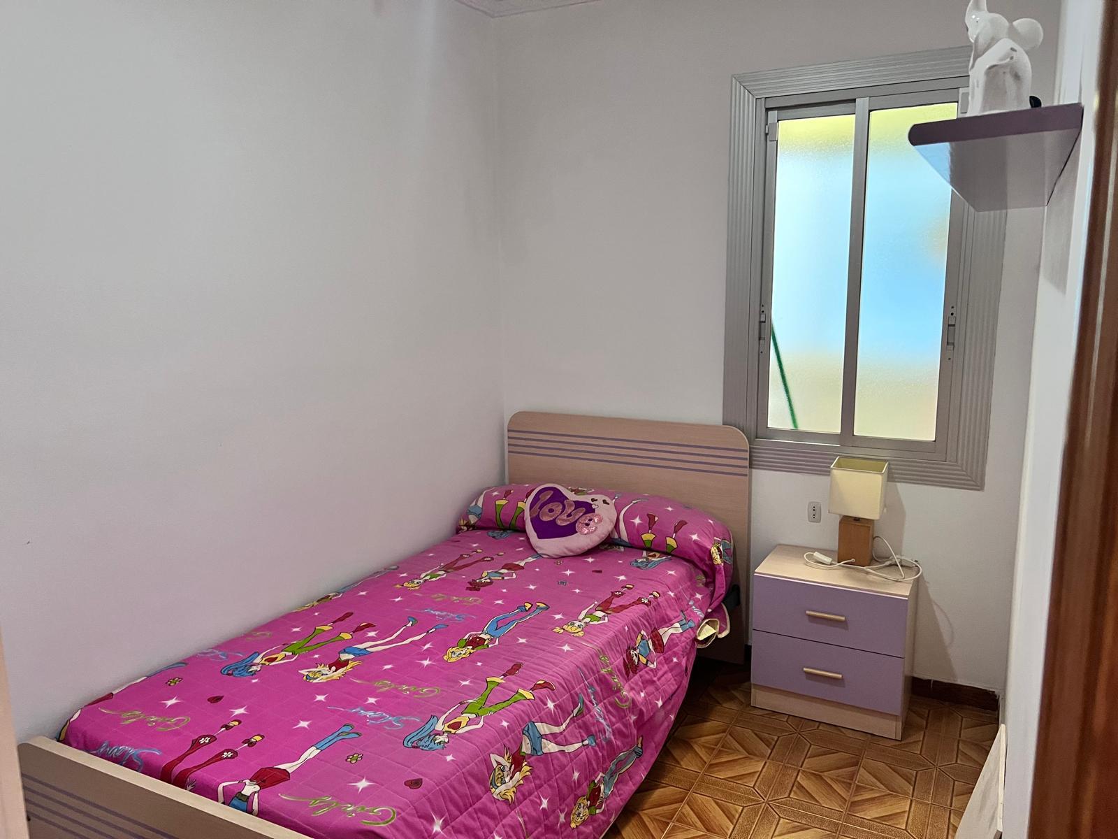 Imagen 13 Piso en venta en Cornellà De Llobregat / Junto Centro Comercial Splau 