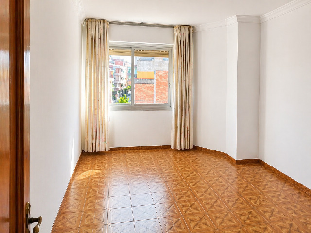 Imagen 6 Inmueble 301337 - Piso en venta en Cornellà De Llobregat / Junto Centro Comercial Splau 