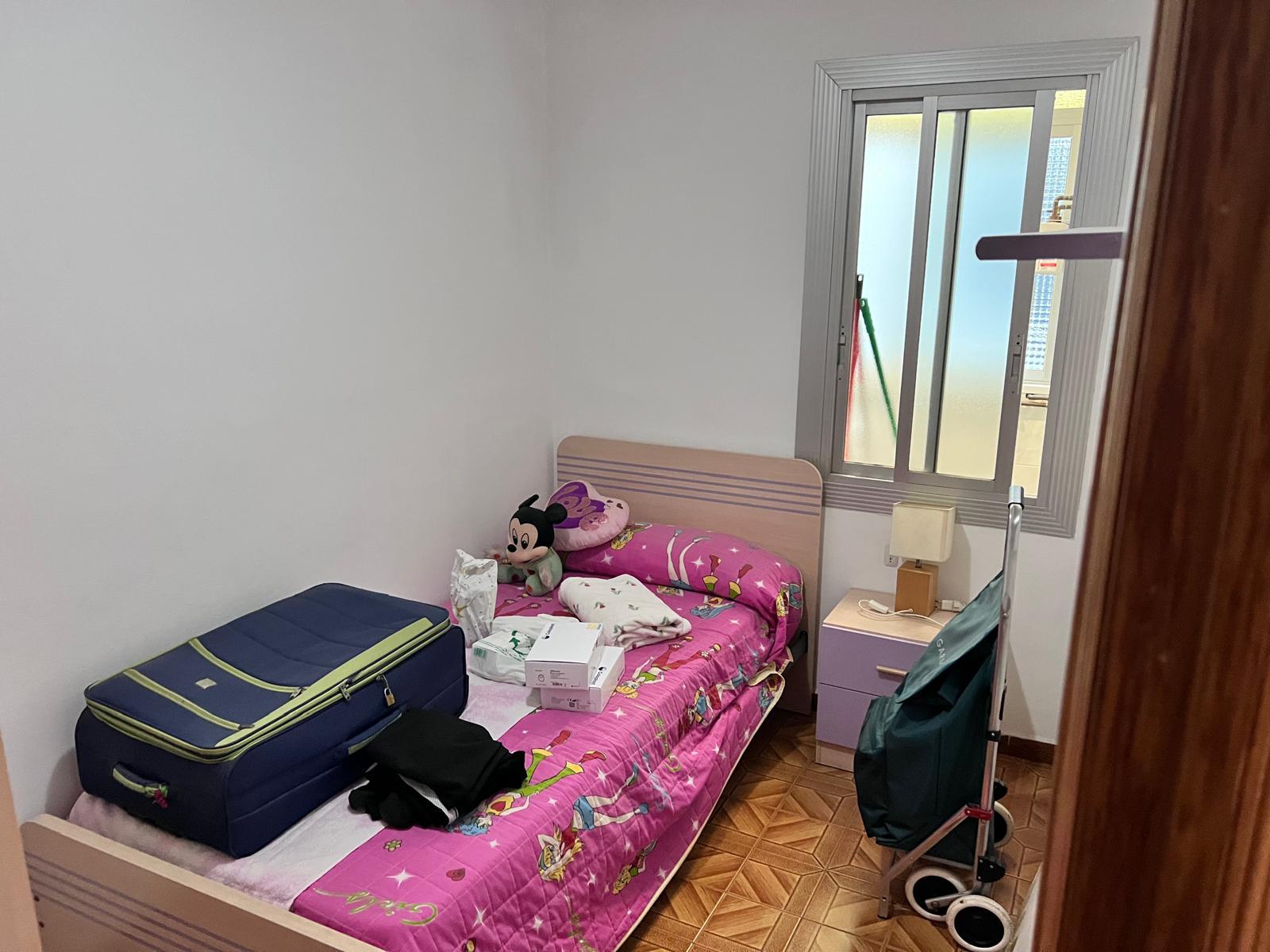 Imagen 6 Piso en venta en Cornellà De Llobregat / Junto Centro Comercial Splau 