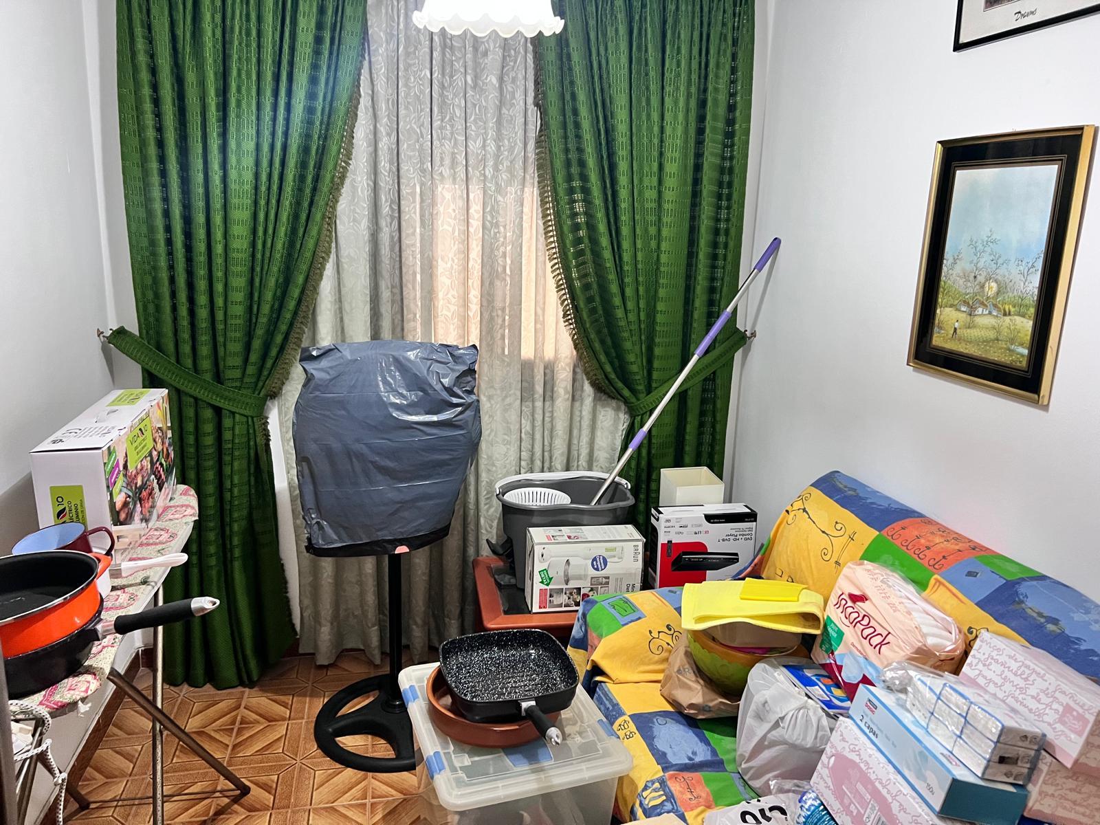 Imagen 8 Piso en venta en Cornellà De Llobregat / Junto Centro Comercial Splau 