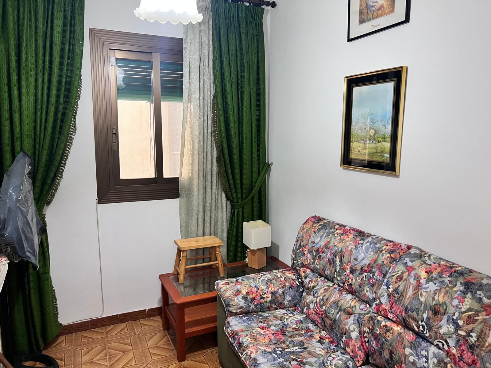 Imagen 15 Piso en venta en Cornellà De Llobregat / Junto Centro Comercial Splau 