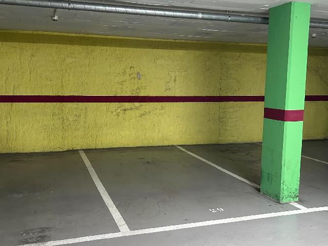 Imagen 1 Inmueble 302200 - Parking Coche en venta en Sant Joan Despí / Pasaje Maluquer - Zona Centro