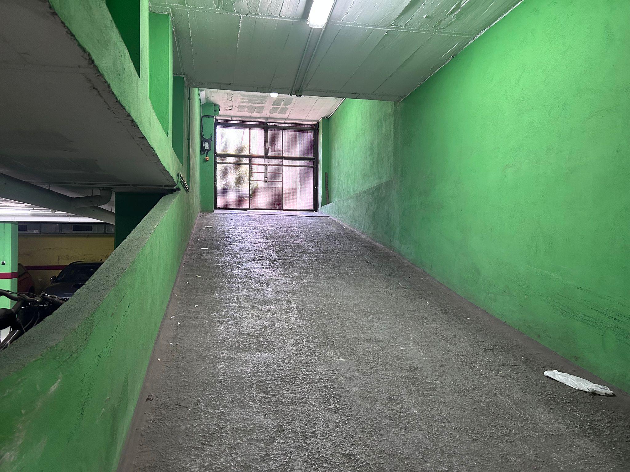 Imagen 2 Parking Coche en venta en Sant Joan Despí / Pasaje Maluquer - Rius i Taulet