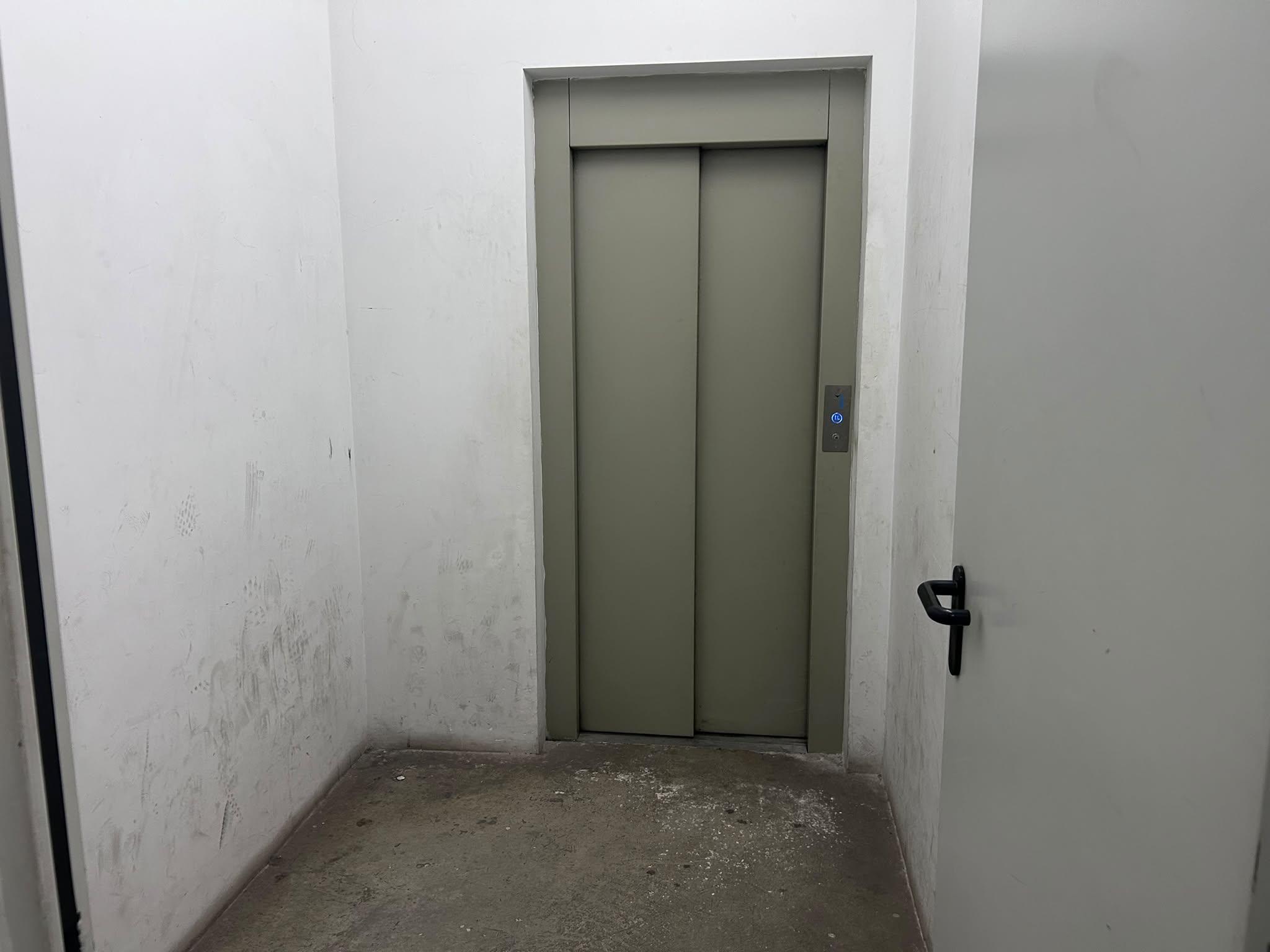 Imagen 18 Piso en venta en Viladecans / Junto Doctor Rech
