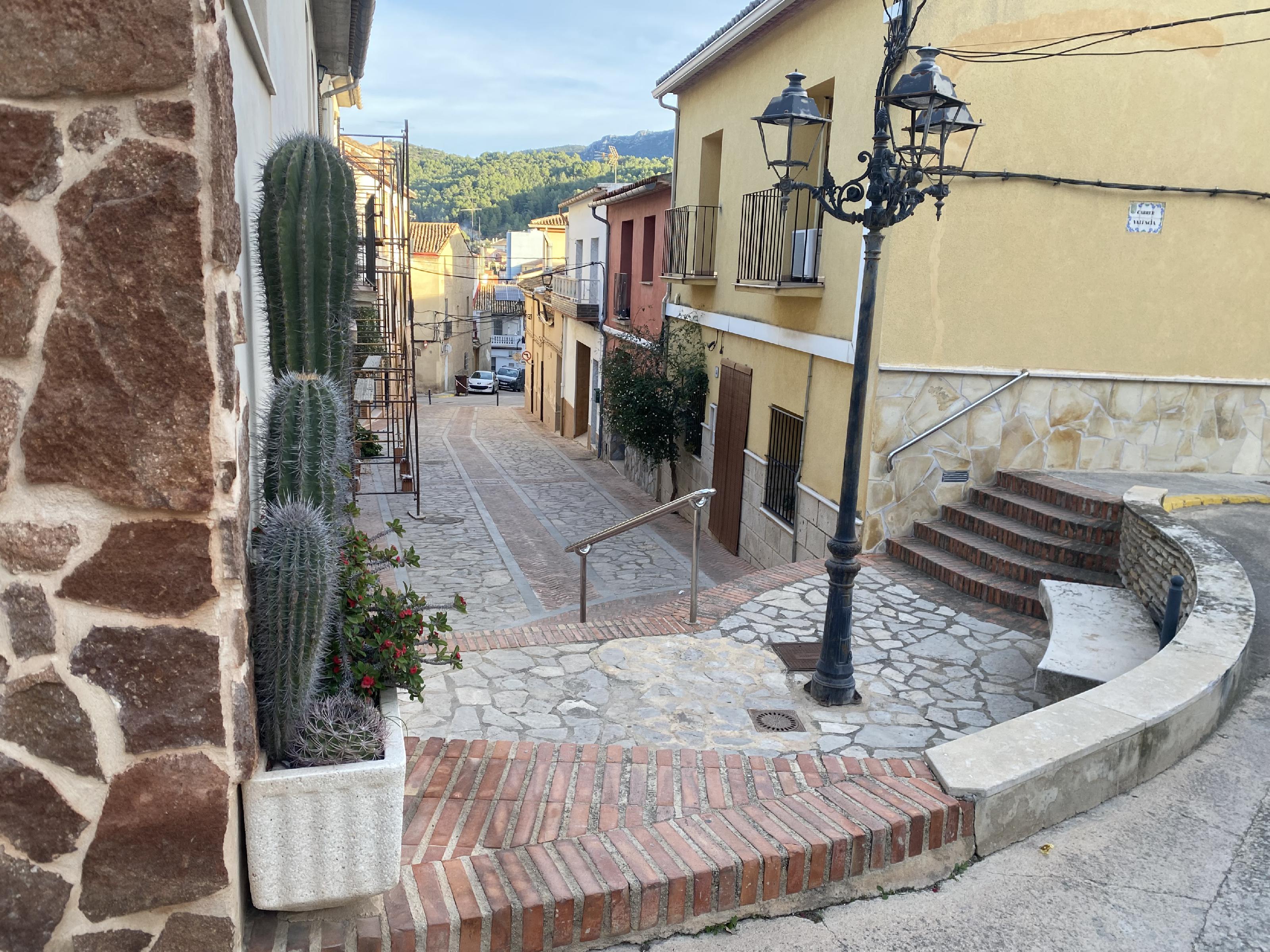 Imagen 26 Casa Adosada en venta en Castelló De Rugat / Cerca del ayuntamiento