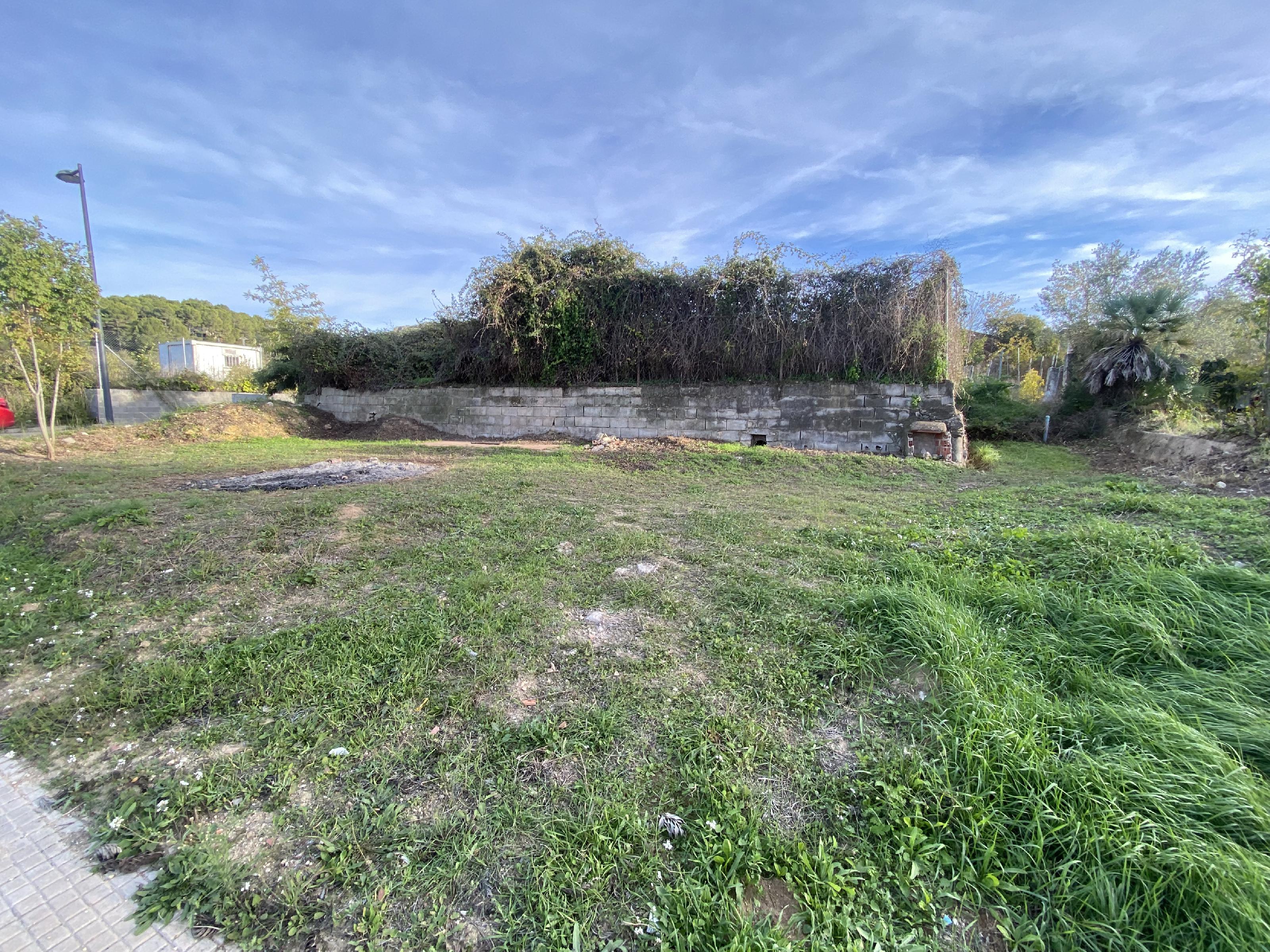 Imagen 1 Solar Urbano en venta en Castelló De Rugat / Se encuentra en la zona de expansión de la po...