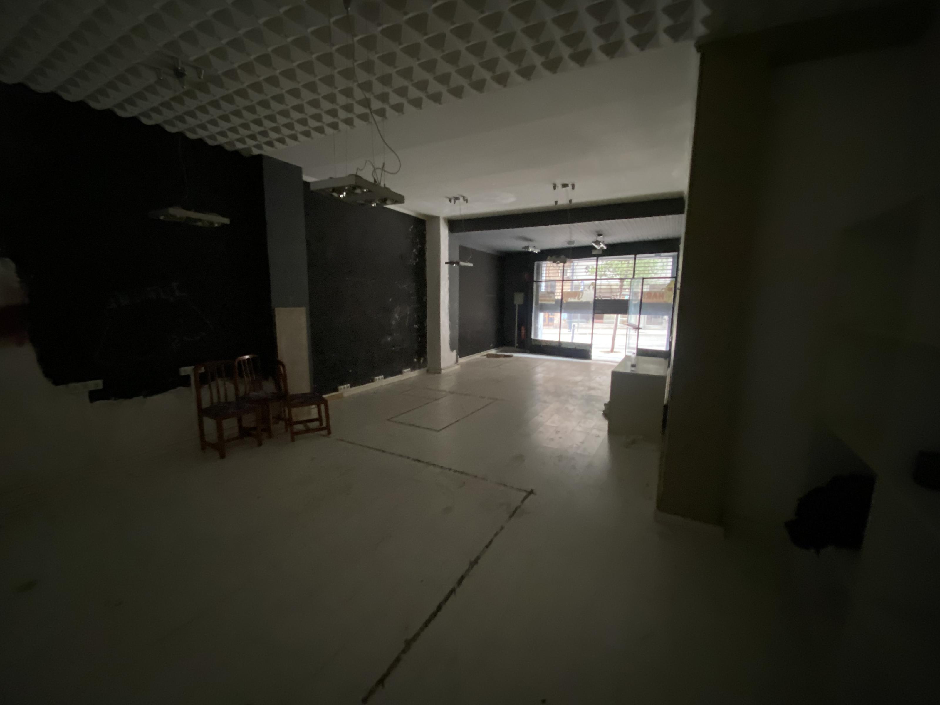 Imagen 8 Local Comercial en venta en Ontinyent / Cercano a el centro comercial el Teler
