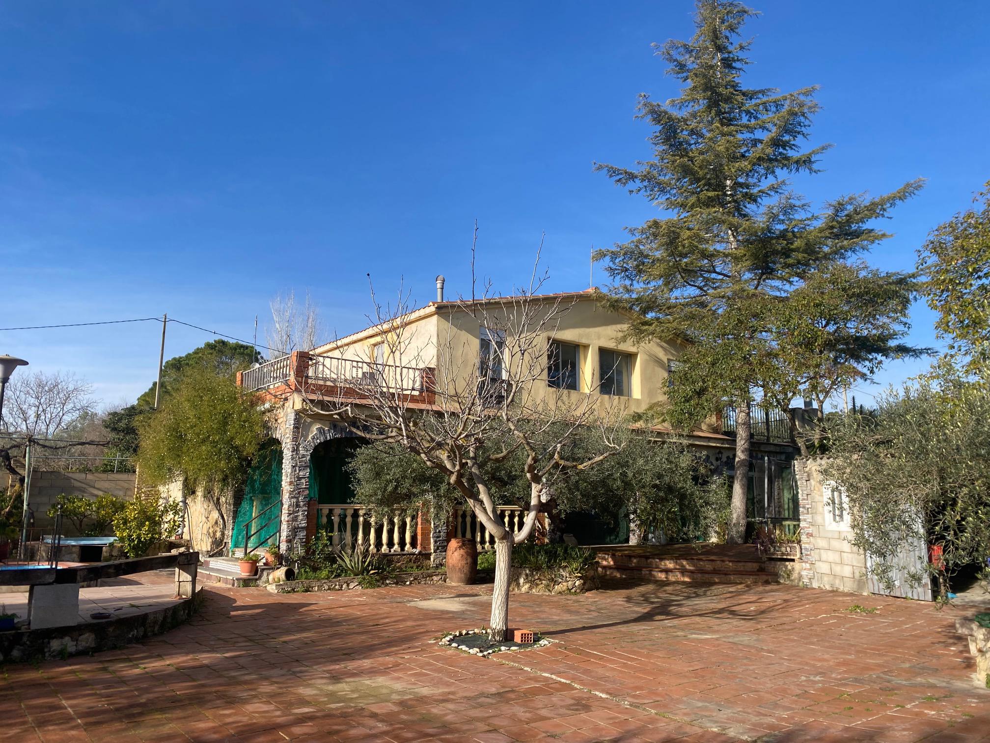 Imagen 1 Casa Rústica en venta en Benigánim / Vivienda cercana al núcleo urbano. 