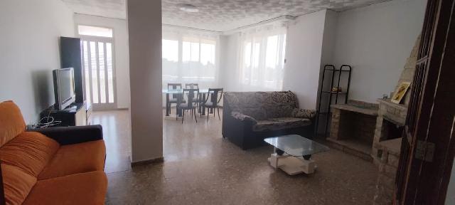 Imagen 2 Inmueble 300492 - Casa Aislada en venta en Gandia / Junto a playa de Gandia y playa d´ anahuir 