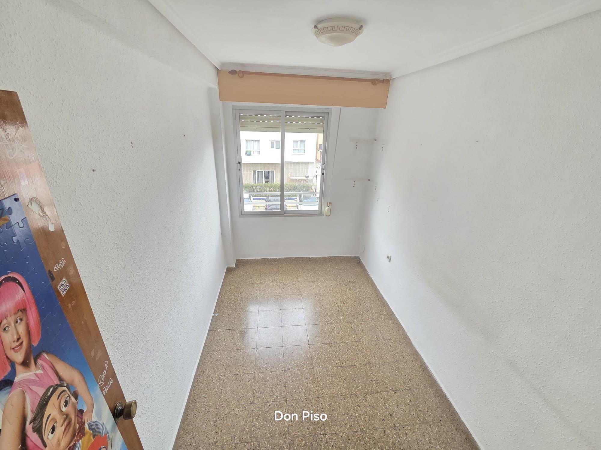 Imagen 5 Apartamento en venta en Gandia / Cercano a el Grao de Gandia