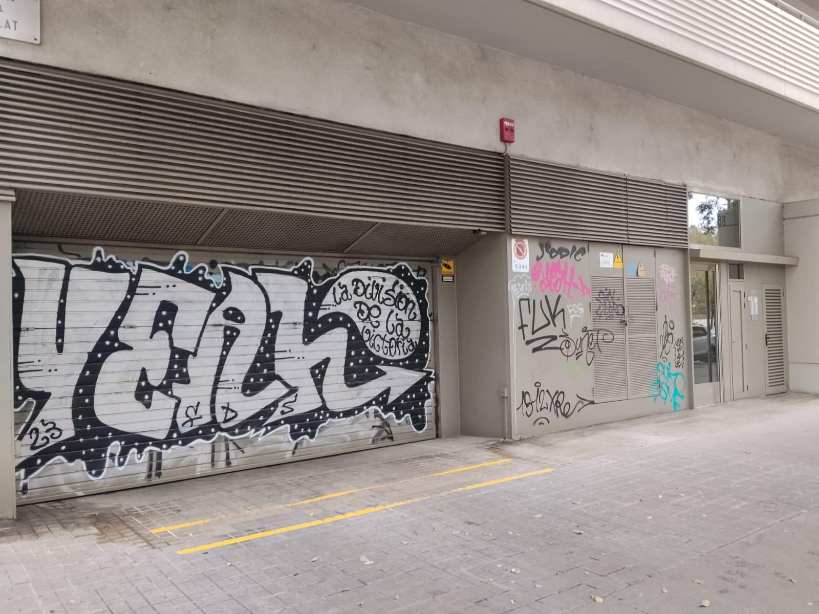 Imagen 25 Planta Baja en venta en Barcelona / Passeig Taulat -  Bac de Roda