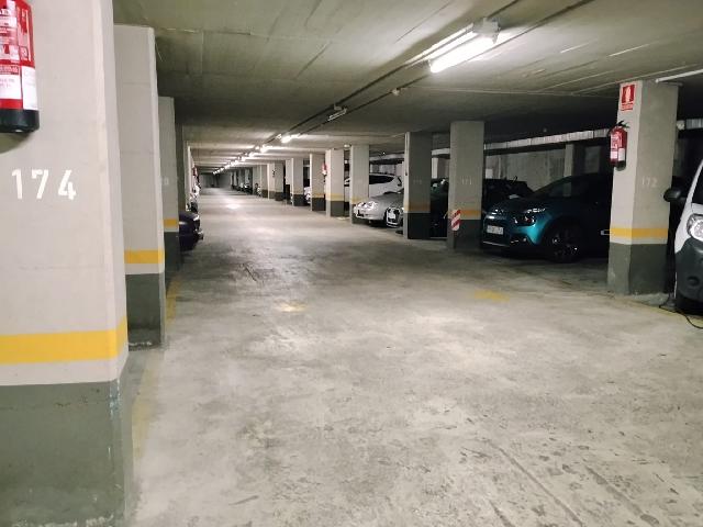 Imagen 4 Inmueble 299812 - Parking Coche en venta en Barcelona / Rambla del Poblenou - Pallars