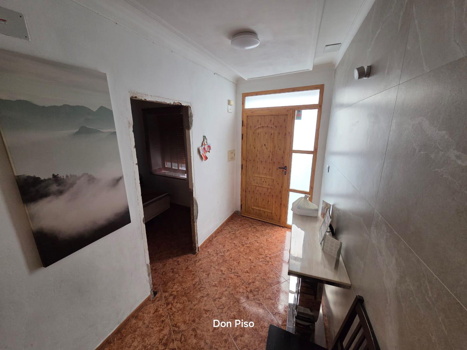 Imagen 8 Casa Adosada en venta en Oliva / En pleno casco antiguo de Oliva.