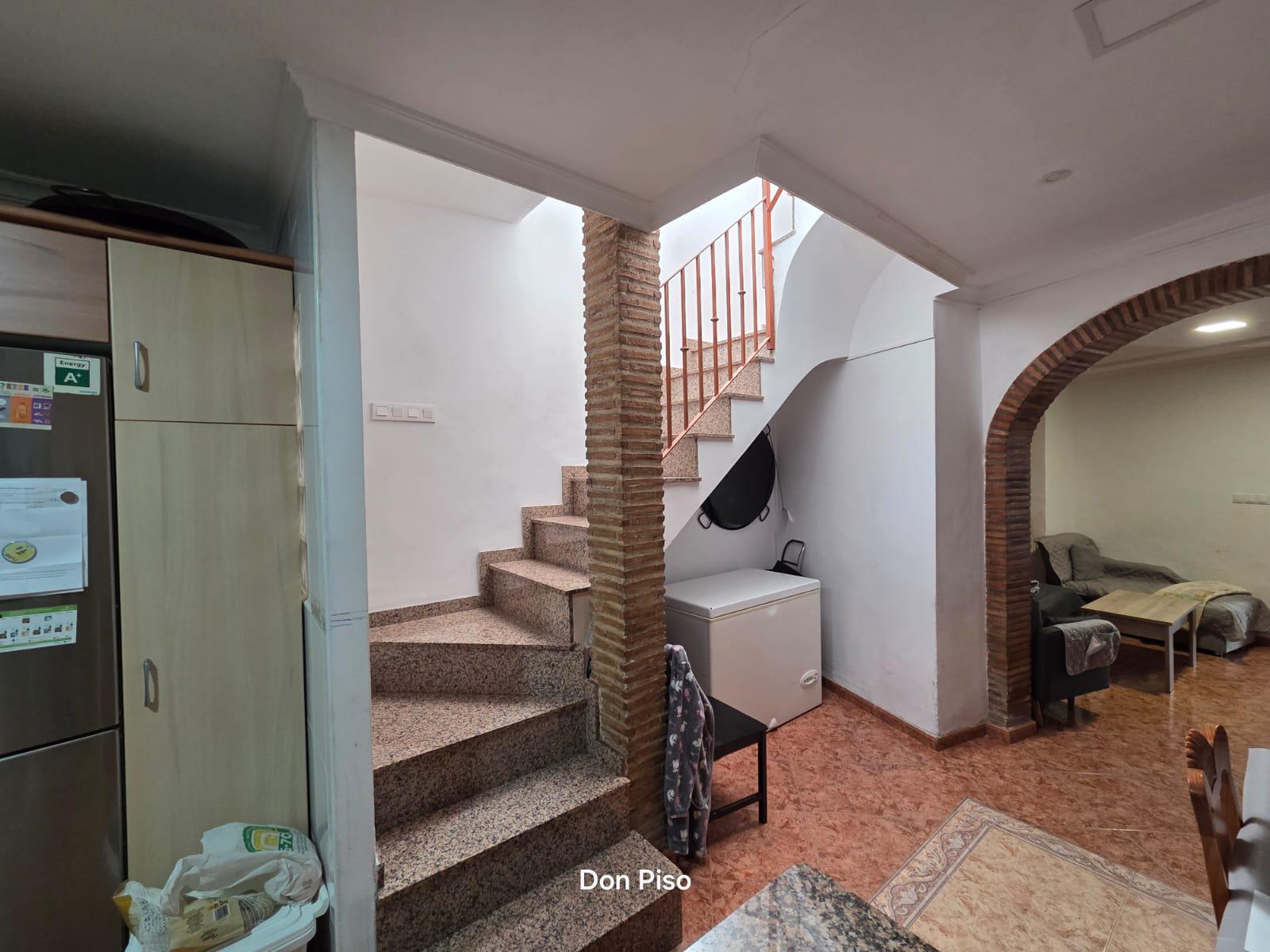 Imagen 6 Casa Adosada en venta en Oliva / En pleno casco antiguo de Oliva.