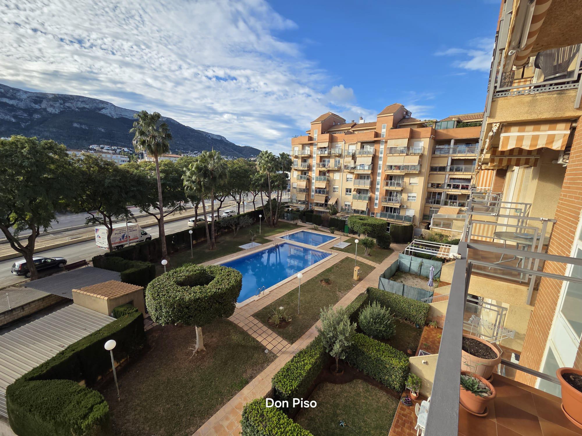 Imagen 1 Apartamento en venta en Dénia / Cerca del Pabellón de baloncesto.