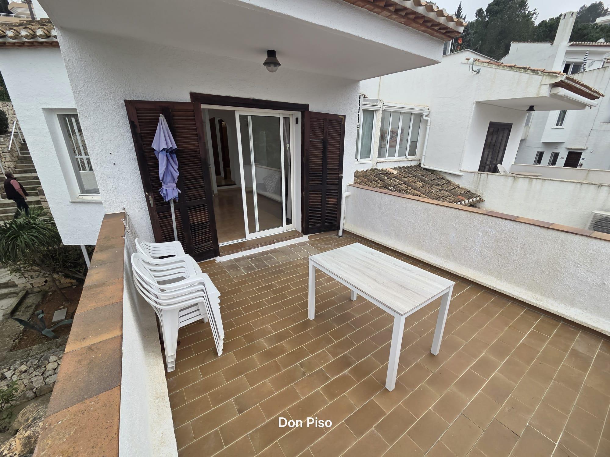 Imagen 8 Casa Adosada en venta en Pedreguer / Cerca del club de Tennis y Farmacia.