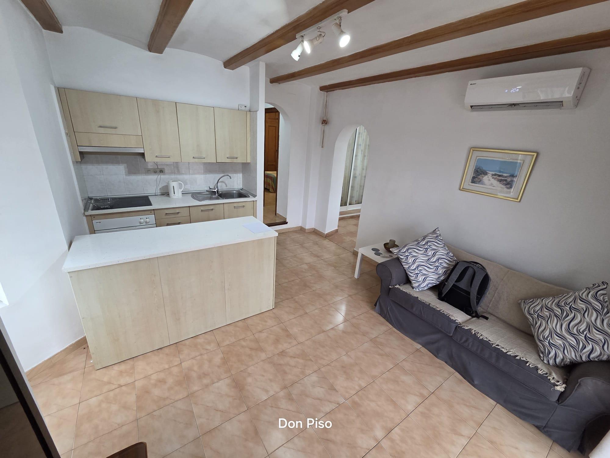 Imagen 1 Casa Adosada en venta en Pedreguer / Cerca del club de Tennis y Farmacia.