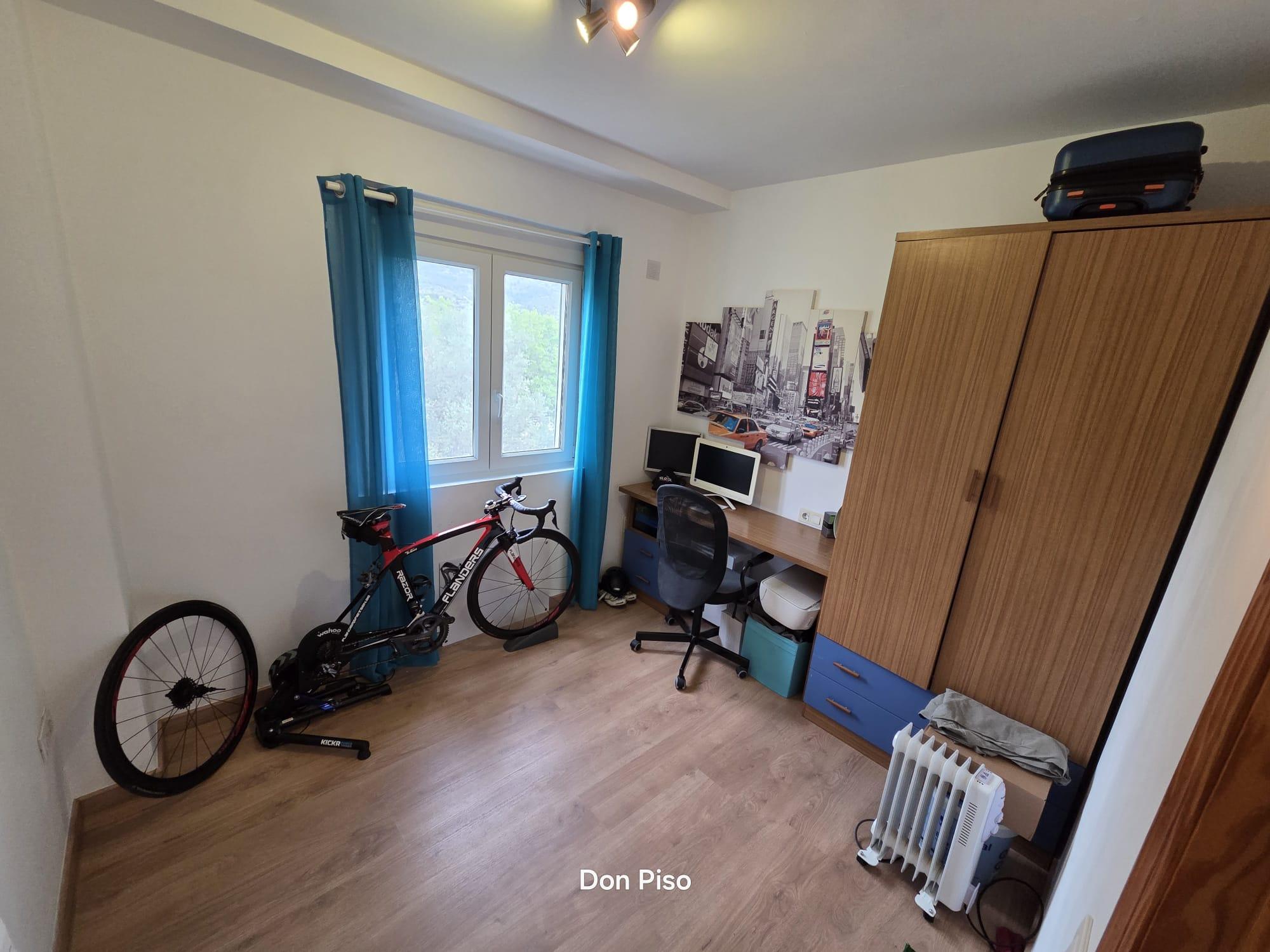 Imagen 11 Apartamento en venta en Xaló / Al lado del Polideportivo.