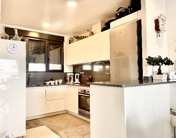 Imagen 10 Inmueble 302456 - Casa Adosada en venta en Dénia / Cerca del centro comercial La Segaría.