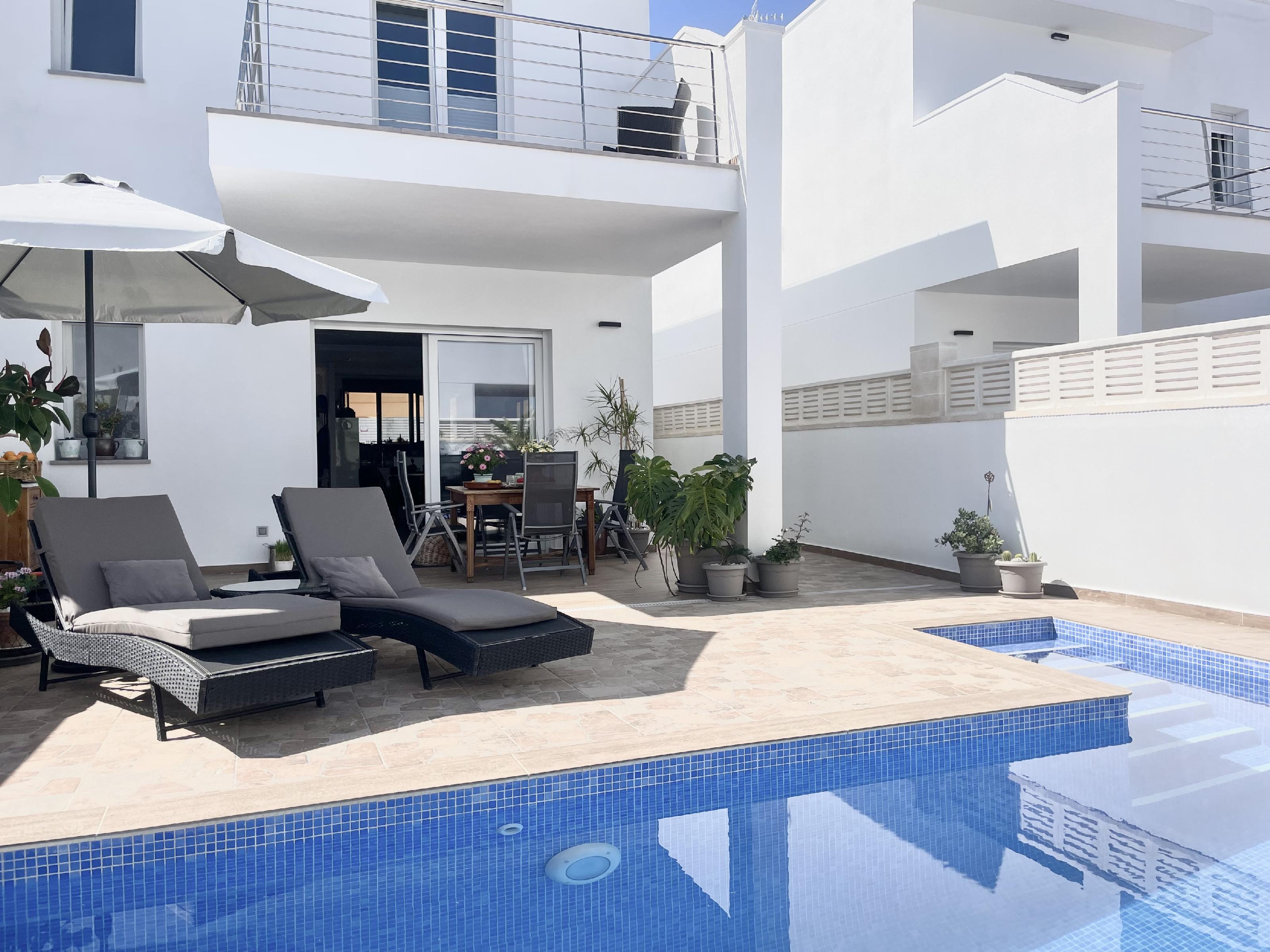 Imagen 2 Casa Pareada en venta en Verger El / Cerca del centro comercial La Segaría.