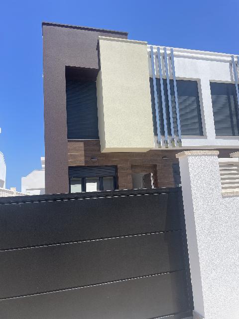 Imagen 24 Inmueble 302456 - Casa Pareada en venta en Verger (El) / Cerca del centro comercial La Segaría.