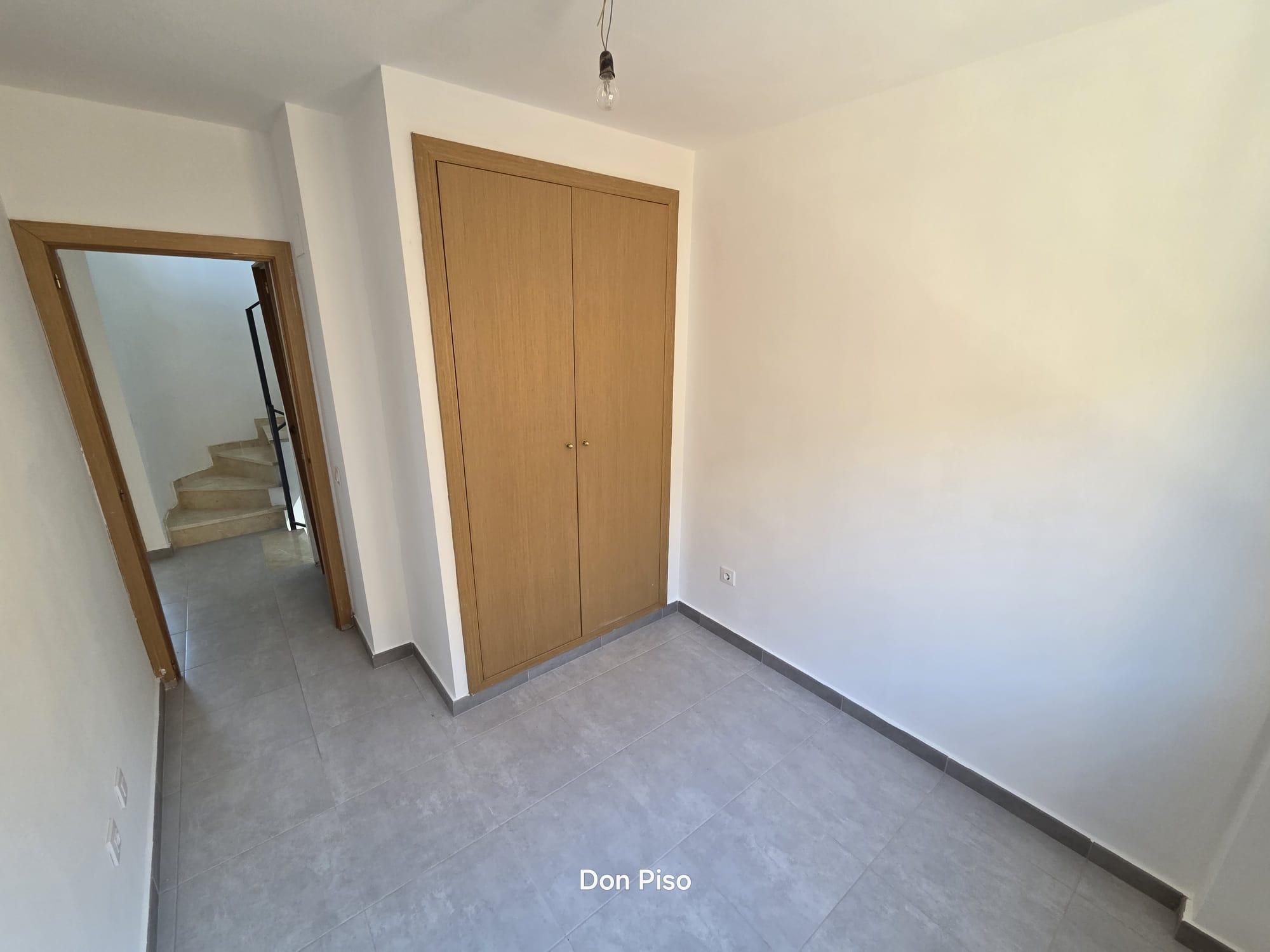 Imagen 6 Casa Adosada en venta en Dénia / Al lado del Café Strudel.