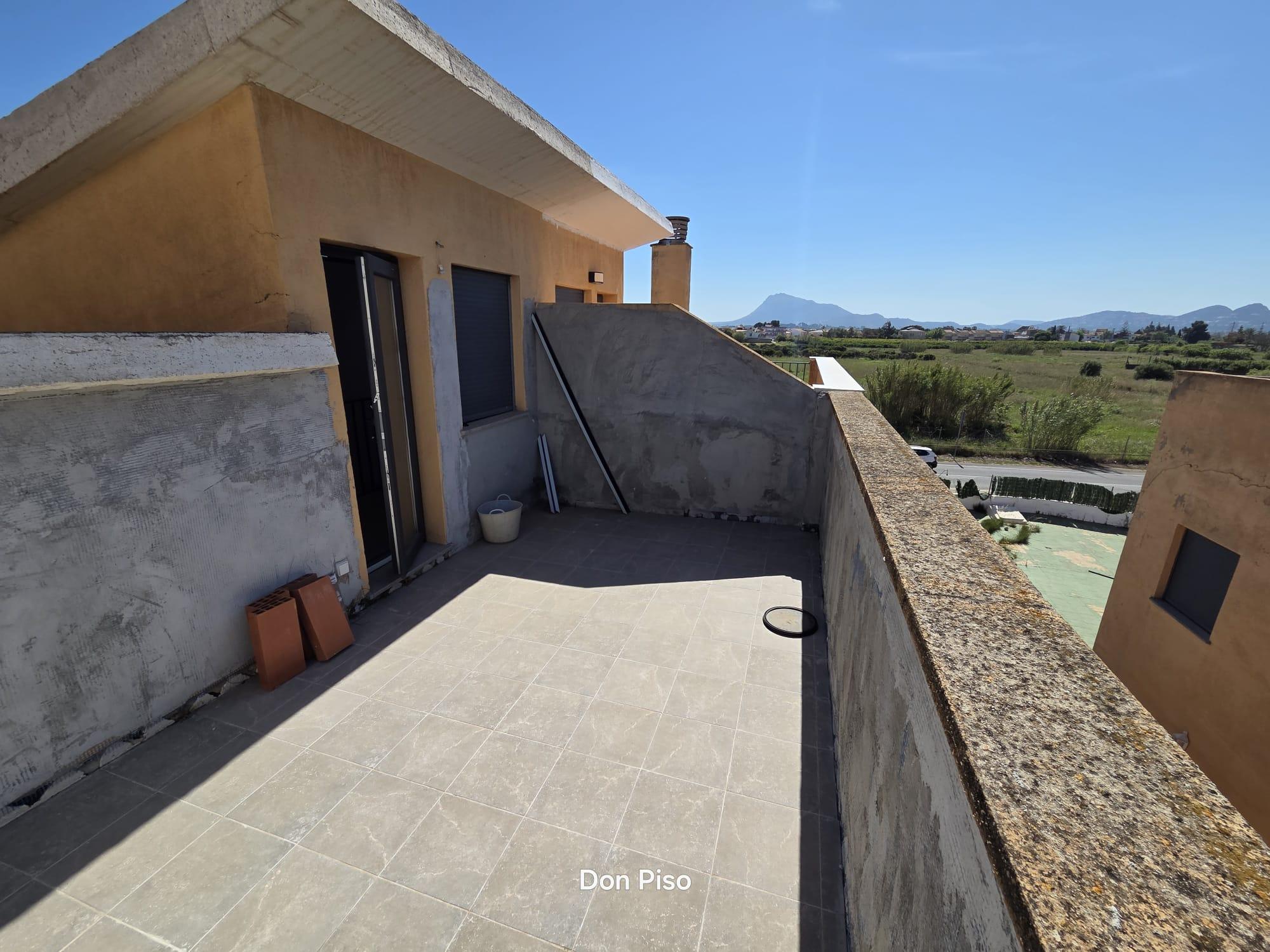 Imagen 11 Casa Adosada en venta en Dénia / Al lado del Café Strudel.