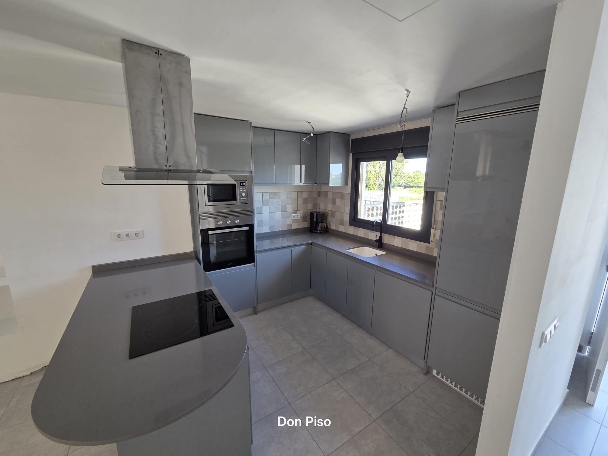 Imagen 12 Casa Adosada en venta en Dénia / Al lado del Café Strudel.