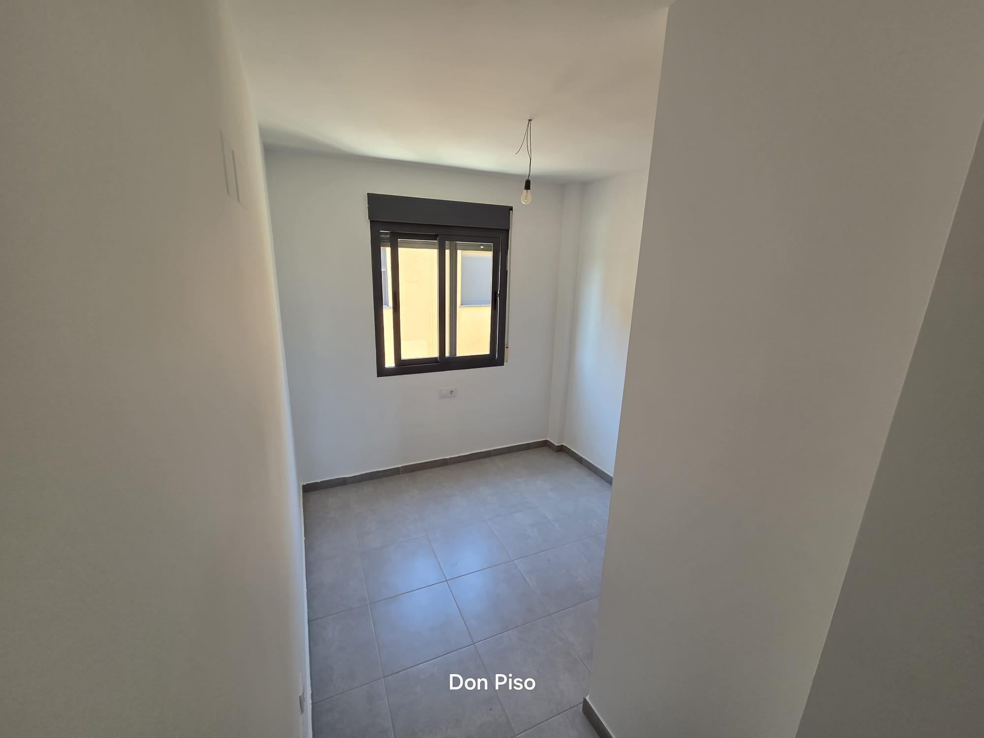 Imagen 16 Casa Adosada en venta en Dénia / Al lado del Café Strudel.