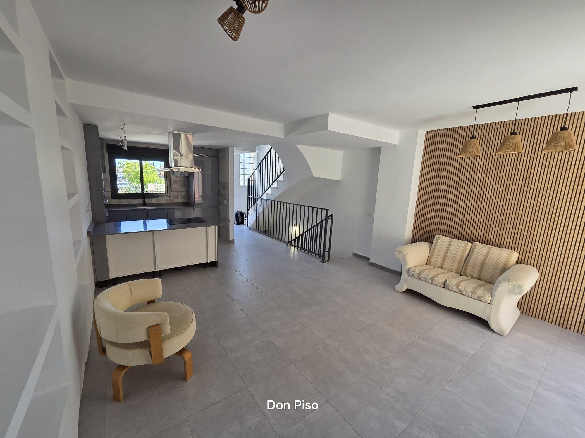 Imagen 1 Casa Adosada en venta en Dénia / Al lado del Café Strudel.