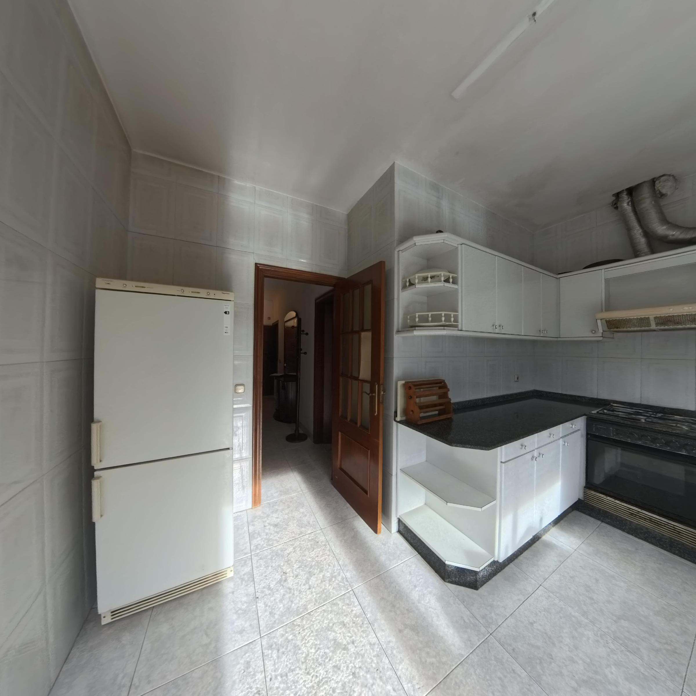 Imagen 20 Ático en venta en Santiago De Compostela / A 5 minutos de Santiago, y cerca del Hospital C...