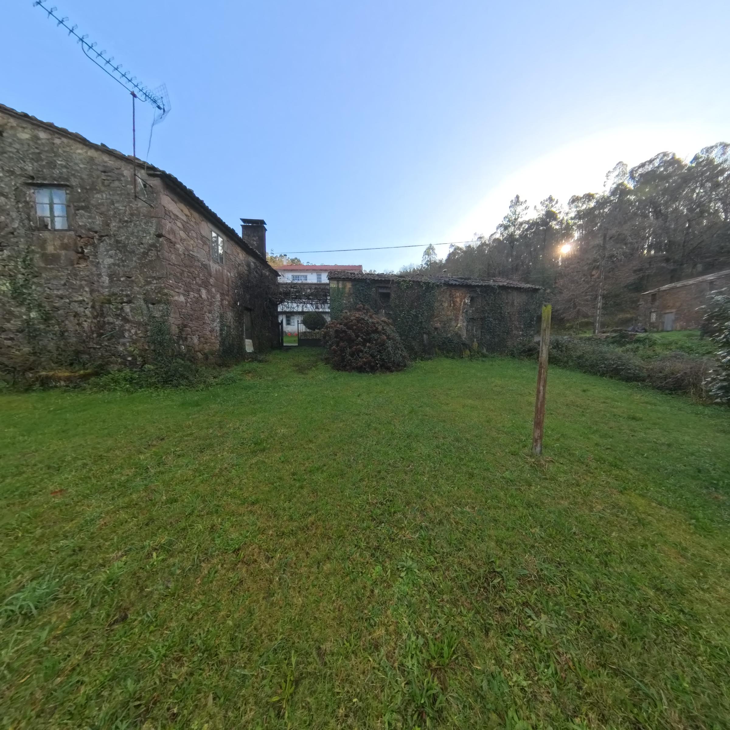 Imagen 14 Casa Rústica en venta en Coruña A / Cerca de la Parroquia Santa María de Grixoa