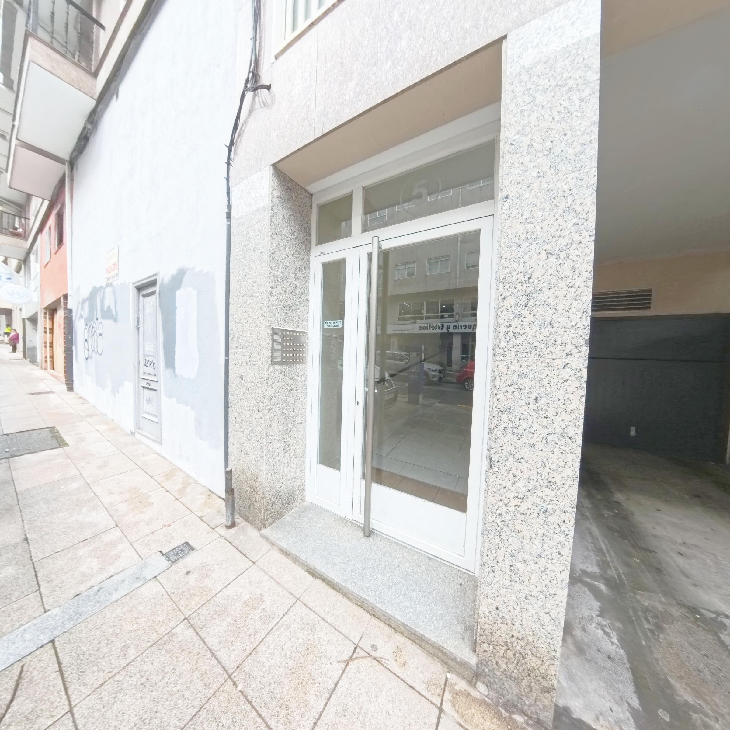 Imagen 36 Apartamento en venta en Santiago De Compostela / Cerca de Plaza Galicia