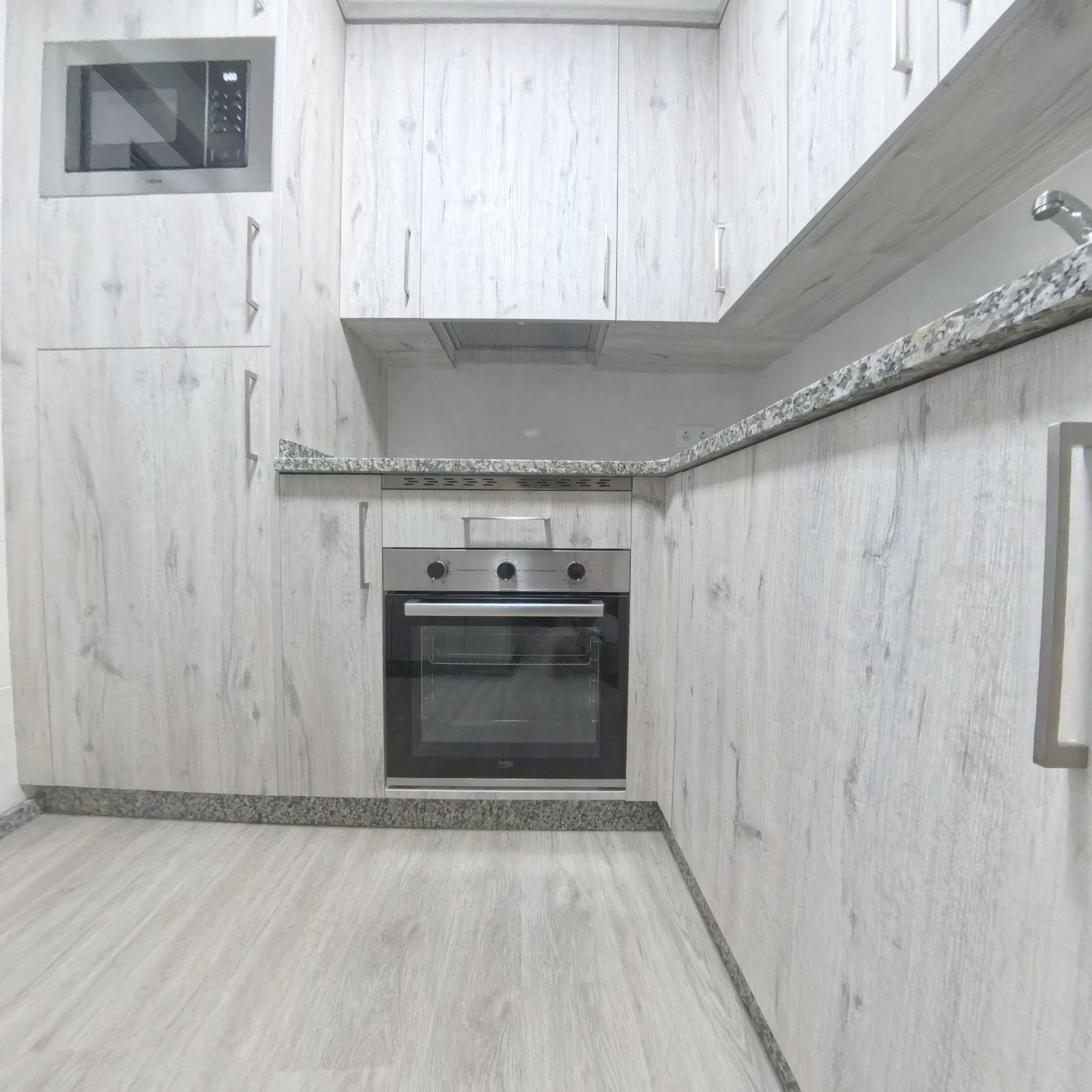 Imagen 12 Apartamento en venta en Santiago De Compostela / Cerca de Plaza Galicia