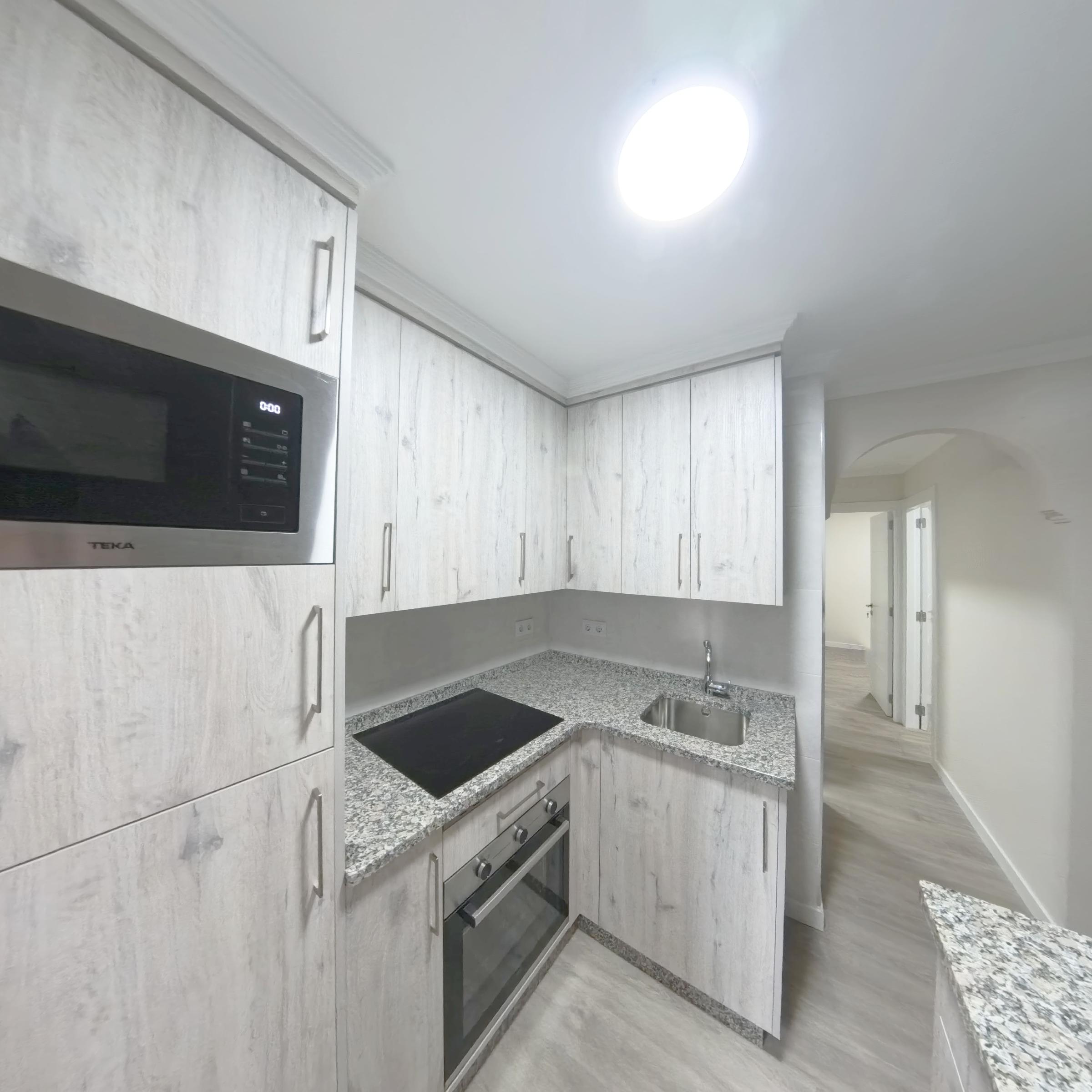 Imagen 10 Apartamento en venta en Santiago De Compostela / Cerca de Plaza Galicia