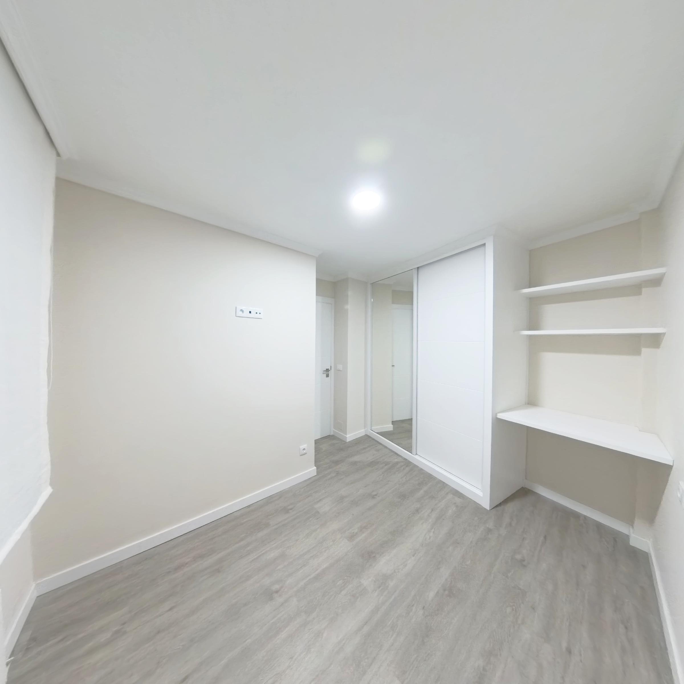Imagen 22 Apartamento en venta en Santiago De Compostela / Cerca de Plaza Galicia