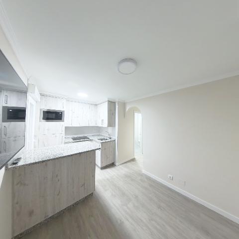 Imagen 2 Inmueble 299952 - Apartamento en venta en Santiago De Compostela / Cerca de Plaza Galicia